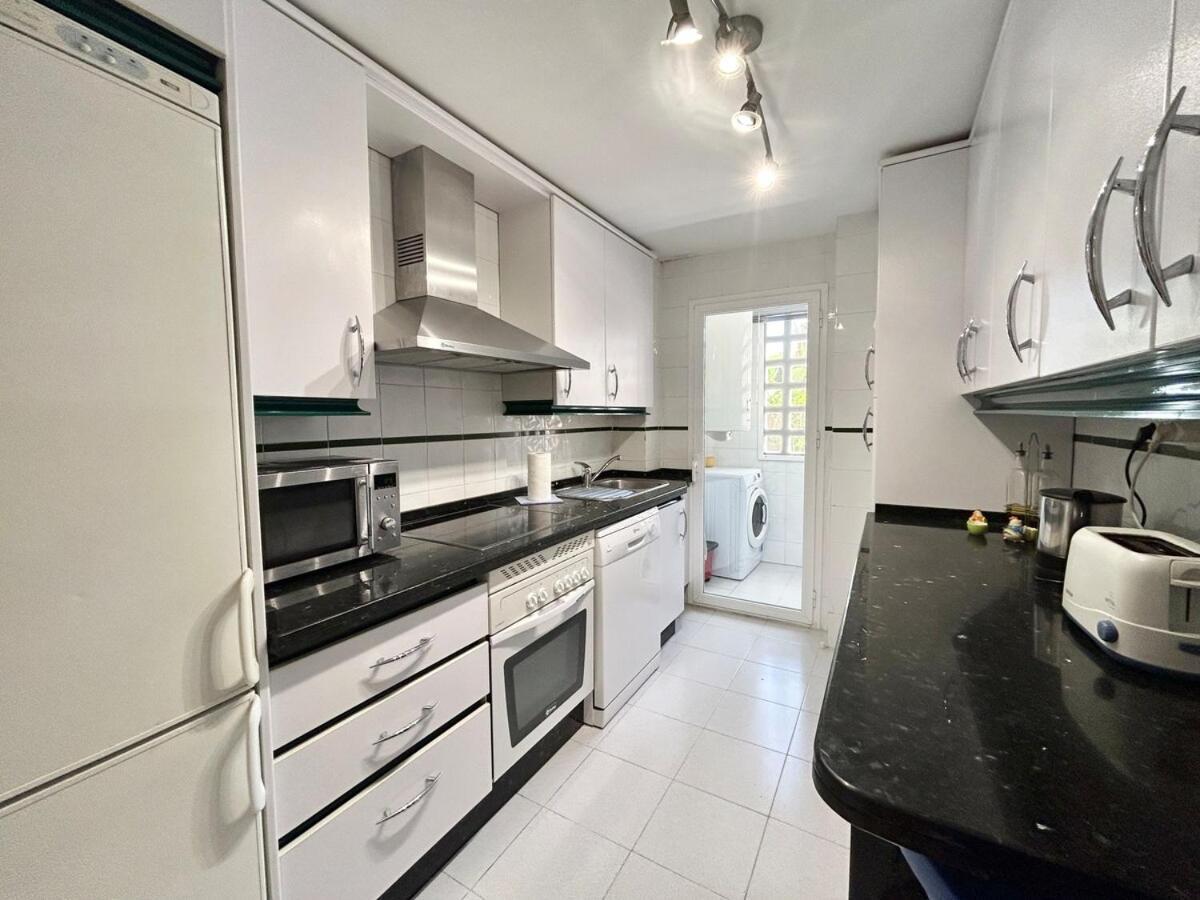 Cozy Apartment Near Puerto Banus Marbella Exterior foto