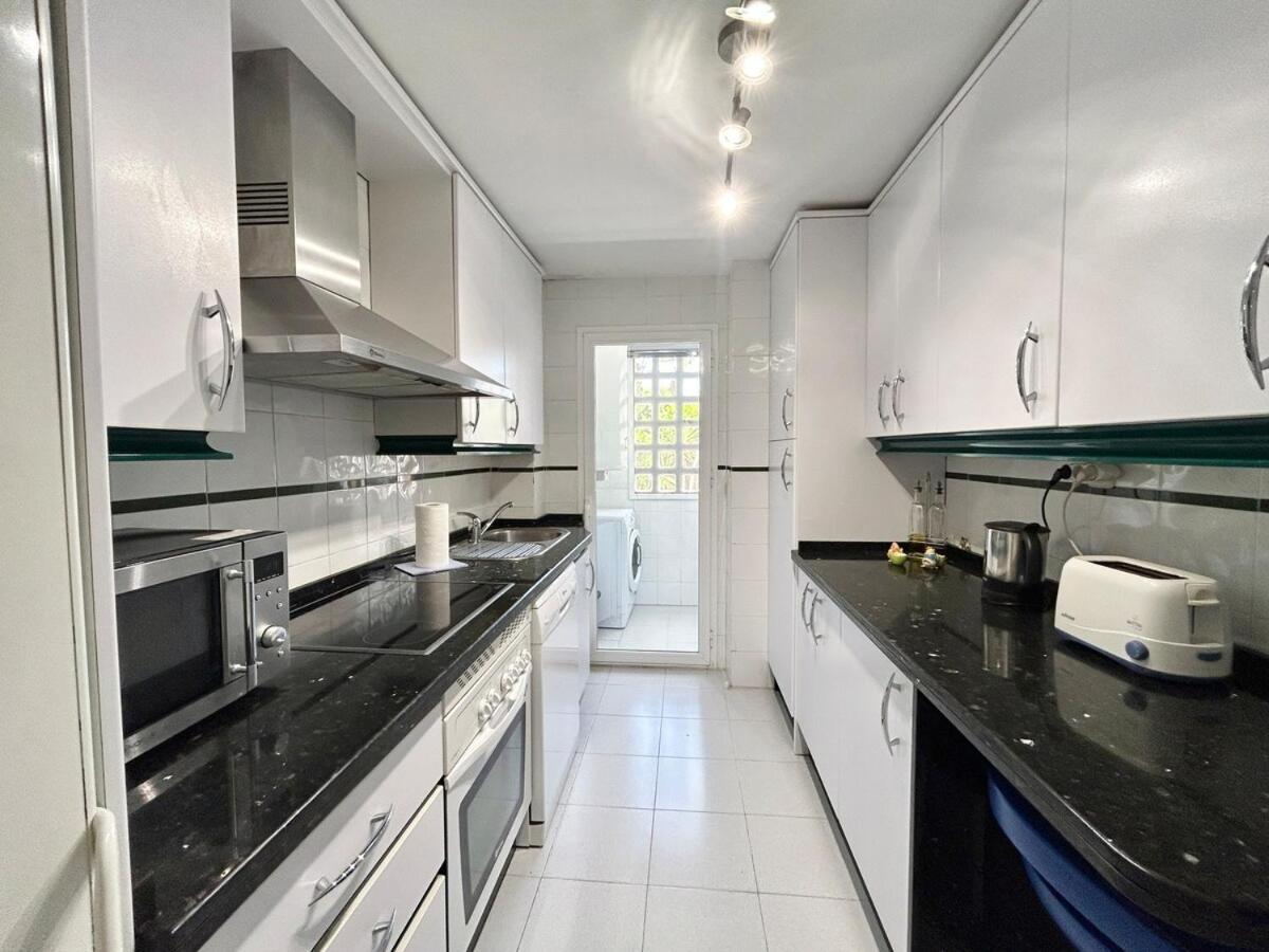 Cozy Apartment Near Puerto Banus Marbella Exterior foto